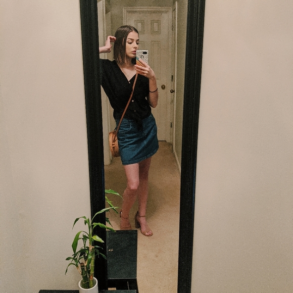 Meet your Posher, Audrey - Picture 1 of 1